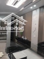 Nhà Đẹp Cạnh Hồ Phương Mai - Thang Máy Xịn - Full Nội Thất - 45M2 Chỉ 9.8 Tỷ.