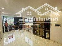 Hiếm Có,Nhà Mặt Phố Lạc Long Quân, Vị Trí Đắc Địa, Vỉa Hè Đá Bóng, Kinh Doanh Sầm Uất, 4Tầng X Dt30