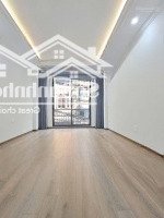 Chính Chủ Bán Nhà Cầu Giấy 5 Tầng Xây Mới 35Mmặt Tiền4,5M Gần Phố Thiết Kế Đẹp