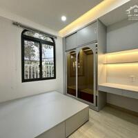 NHÀ ĐẸP FULL NỘI THẤT - KHU PHAN XÍCH LONG - MẶT TIỀN HẺM, Ô TÔ TRÁNH - 3 MẶT Ô TÔ - 39M2 (4.3x9.5) A4 - 3 PN - 5.x TỶ.