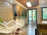 Bán Nhà Đẹp Nguyễn Văn Cừ - Dân Xây 52M2- 5 Tầng- Ô Tô- 2 Mặt Thoáng- Chỉ 10.5 Tỷ