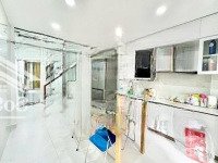 Mặt Tiền Kinh Doanh 2 Mặt Tiền Trước Sau P7, Phú Nhuận - 13Tỷ, Dòng Tiền 280 Triệu/ Năm