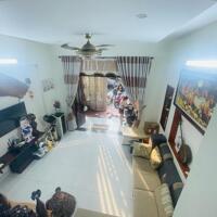 Bán nhà 2 tầng MT KD VIP đường Tôn Đản, TT Hoà An, giá chỉ nhỉnh 4 tỷ.