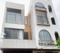 Bán Nhà 2 Tầng Mặt Tiền Đường Ngọc Hân, Sơn Trà Ngang 5,5M Hiếm Có ! Cạnh Euro Village. Giá Bán 7.2 Tỷ
