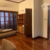 Bán nhà riêng tại Đường Nguyễn Thái Học, Ba Đình, Hà Nội diện tích 113m2 giá 30 Tỷ