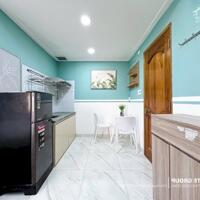 PHÒNG 25m2 CỬA SỔ - TÁCH BẾP -GẦN CHỢ BÀ CHIỂU,QUẬN 1,PHÚ NHUẬN,QUẬN 2