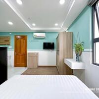 PHÒNG 25m2 CỬA SỔ - TÁCH BẾP -GẦN CHỢ BÀ CHIỂU,QUẬN 1,PHÚ NHUẬN,QUẬN 2