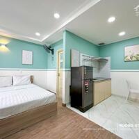 PHÒNG 25m2 CỬA SỔ - TÁCH BẾP -GẦN CHỢ BÀ CHIỂU,QUẬN 1,PHÚ NHUẬN,QUẬN 2