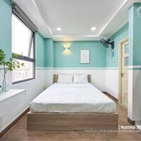 PHÒNG 25m2 CỬA SỔ - TÁCH BẾP -GẦN CHỢ BÀ CHIỂU,QUẬN 1,PHÚ NHUẬN,QUẬN 2