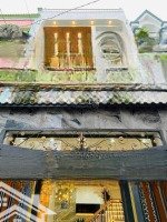 Xoay Vốn Bán Nhà Đường Số 4, Quận 4- Giá: 4.05Tỷ/ 71,5M2 (6.1X11,7M). Sổ Sẵn Sạch