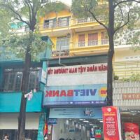 Cho thuê gấp nhà mặt phố Trung Hòa Cầu Giấy đoạn đẹp kinh doanh sầm uất nhất 138m2 5T MT 6m sửa mới
