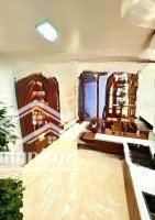 Nhà 6 Tầng Dân Xây Nội Thất Đẳng Cấp Hiện Đại - Khu Dân Trí Cao - Gần Cấp 1 ,2,3 Hoàng Hoa Thám ,