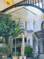Cho Thuê Biệt Thự Mái Thái Hai Mặt Tiền Định Hoà
Góc 2 Mặt Tiền Thích Hợp Ở Hoặc Mở Văn Phòng