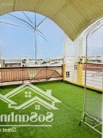 Nhà 3 Tầng Xây Kiên Cố Để Ở, Nội Thất Xịn, Sàn Lót Gỗ Thật Vừa Sang Trọng, Vừa Mát Mẻ.