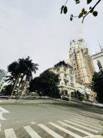 Bán Biệt Thự Vườn Đào View Mặt Phố, 252M2, 6 Tầng Thang Máy Khu Vực Quan Chức Đáng Sống. Giá Bán 150 Tỷ