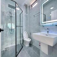 Bán Tòa CHDV Lạc Long Quân - 251m2 x 9T - Tầng hầm Thang máy - Ngõ thông oto đỗ cổng