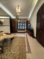 Bán Biệt Thự Lô Góc 154M2, 3 Mặt Thoáng, Mặt Ngõ Ô Tô Tránh, Sân Vườn Thái Hà Đống Đa, Giá Bán 46,9 Tỷ