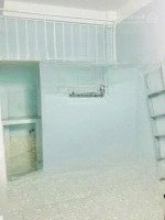 Bán Căn Hộ Dịch Vụ 3 Tầng, 7 Phòng, Dòng Tiền - Chỉ 5.X Tỷ - Ngay Chợ Ngã 3 Lê Văn Việt, Man Thiện
