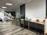 Cho Thuê Văn Phòng 200M2 - Ban Công View Hồ - Vị Trí Trung Tâm