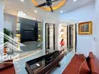 Bán Nhà Văn Chương - Đống Đa -Diện Tích59M2 - Giá Rẻ - Gần Hồ - Ô Tô Đỗ Cạnh - Giá Bán 6,768 Tỷ