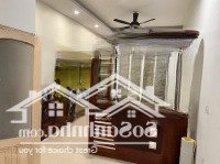 Cho Thuê Nhà Ngõ 52 Quan Nhân 65M2 X 4T Ô Tô Đỗ Cửa