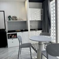 Trống Lại Căn Studio 40m² Sang Xịn Mịn Bồn Tắm Chill View Thành Phố Gần Sân Bay TSN Tân Bình