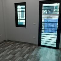 Cho thuê nhà 3 tầng Phú Viên, Bồ Đề, Long Biên. 40m. Giá: 10 triệu/tháng. Lh: 0967873362