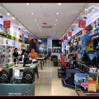 Cho thuê rẻ nguyên căn 7.2 x 24m 1 trệt 2 lầu Hai Bà Trưng Q3 TP.HCM