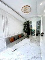 Bán Nhà Phố Đàm Quang Trung Cực Đẹp Oto 7 Chỗ Ngủ Trong Nhà - Thang Máy - Full Nội Thất