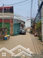 Chính Chủ Chị Gái Cần Bán Mảnh Đất Có Nhà C4-Xóm Cống-Đông Ngàn.
Ngõ Oto. Diện Tích: 106M2,Mt:5,6M.giá:8,8Ty