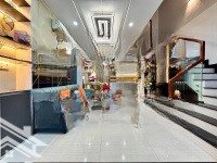 Nhà Đẹp Giá Tốt Chưa Từng Có,Diện Tích5M X 16,8M, Giá Bán 8.8 Tỷ Có Gara Xe Hơi - Video Review Chi Tiết