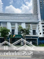 Duy Nhất Nhà Phố 3 Lầu Sở Hữu 2 Mặt Tiền Kinh Doanh Sầm Uất Ngay Ngã Tư 550