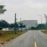 1 lô ngoại giao Trung tâm TP Bắc Giang cạnh vincom chợ Trường 2p di chuyển giá 3ty2xx