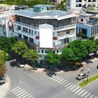 Tòa nhà góc đường A1 và B1 thuộc KĐT Vĩnh Điềm Trung, 217m * 5 tầng có thang máy, sổ hồng