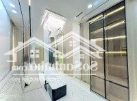 Bán Nhà Riêng Tại Hào Nam, 30M2, 6Tầng, Thang Máy, 3 Bước Ra Ô Tô, Nhà Mới Full Đồ, Giá Chỉ 8,26 Tỷ