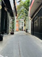 Bán Nhà Hẻm 4M Lý Thái Tổ Q10. (34M2). 4 Tầng Đúc. Giá Bán 6.8 Tỷ Tl