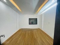 Bán Nhà Phố Tân Mai, 4,55 Tỷ, 24 M2, 3 Phòng Ngủ 5 Tầng, Ngõ Thông Gần Phố