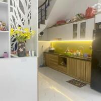 Cực hiếm. Bán nhà phố Định Công, Hoàng Mai. 34m2 x 5T. NGÕ THÔNG. Ô TÔ. Hơn 6 Tỷ.