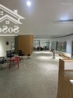 Cho Thuê Mặt Bằng Kinh Doanh, Chân Đế Chung Cư Rộng Hơn 200M2 Tại 76 Duy Tân Có Sẵn Nội Thất