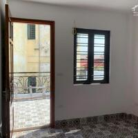 Bán nhà phố Lê Thanh Nghị, Hai Bà Trưng 30m, 5 tầng. Giá: 7.8 tỷ. LH: 0937158386