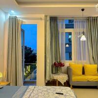 Trống Lại Căn Hộ Ban Công Full Nội Thất ở Nguyễn Văn Thương quận Bình Thạnh