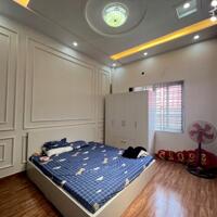 Cho thuê nhà nguyên căn full đồ oto đỗ cửa tại Kiều Sơn - Văn Cao