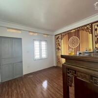 Cho thuê nhà nguyên căn full đồ oto đỗ cửa tại Kiều Sơn - Văn Cao