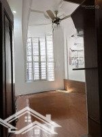Cho Thuê Nhà Hào Nam - Ô Chợ Dừa Full Đồ Ở Gia Đình,Ở Nhóm 50M X 4 Tầng,5 Phòng Ngủ Giá 16 Triệu