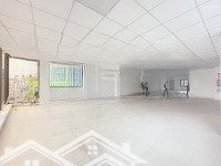 Tòa Nhà Cho Thuêmặt Tiềnnguyễn Trọng Tuyển, P8. Dt: 9X18M. 1 Hầm 6 Tầng Nổi. Pccc, Sàn Suốt. Giá Bán 100 Triệu.
