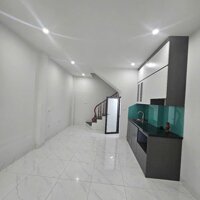 BÁN GẤP NHÀ MẬU LƯƠNG , 4,5 TẦNG XÂY MỚI , 1 NHÀ RA ĐƯỜNG Ô TÔ