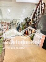 Cho Thuê Mặt Bằng 95M² Lô Góc, 2 Mặt Tiền, Phố Nguyễn Sơn Hà