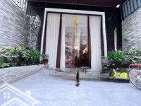 Bán Căn Nhà Đẹp Phố Đức Giang 70M2 Giá Bán 6,4 Tỷ Nở Hậu, Ngõ Thoáng, Nhà Rộng