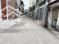 Cần Tiền Bán Gấp Căn Nhà Cấp 4,Diện Tích78,5M2 Tại Tt Trâu Quỳ, Ngõ 5M, Hai Mặt Thoáng.