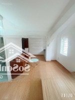 Phòng Đang Trống, Hiện Đã Vệ Sinh Sạch Sẽ Khách Qua Xem Ạ